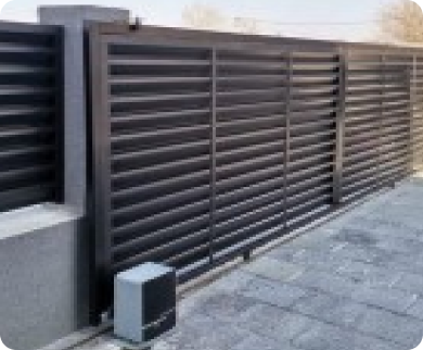 Врати за двор